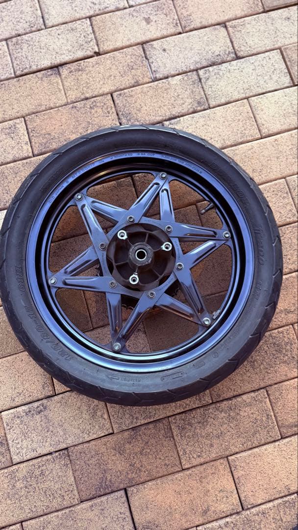 チビ。NS400R純正リヤーホイールNC19