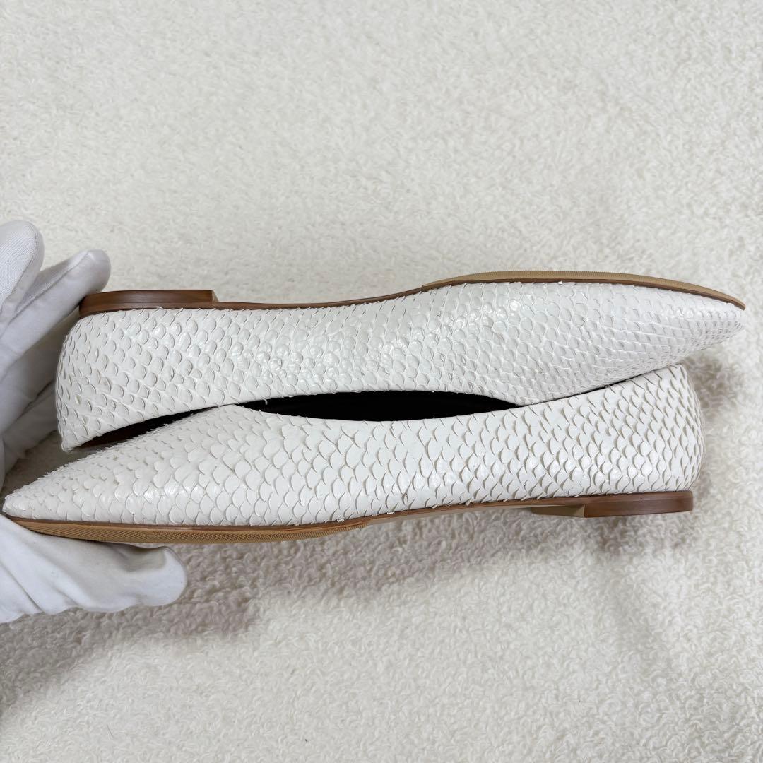 極美品 サイズ35H ピッピシック パイソンフラットパンプス ホワイト