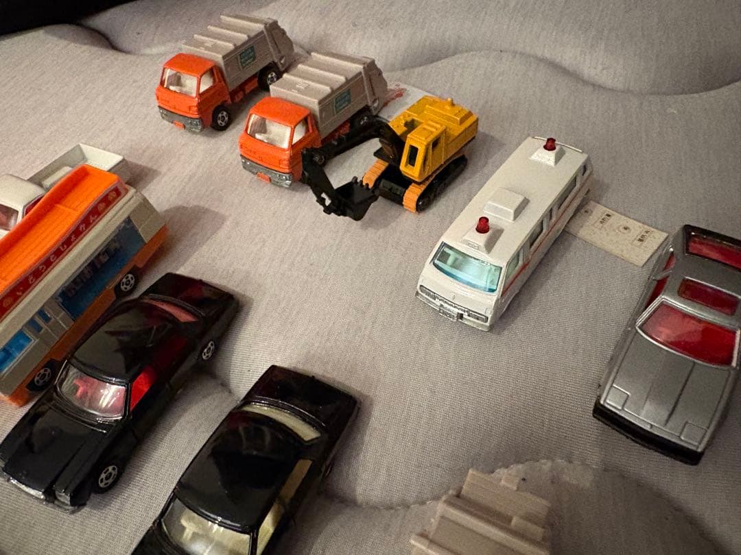 k*u様 日本製トミカ 黒箱　ミニカー