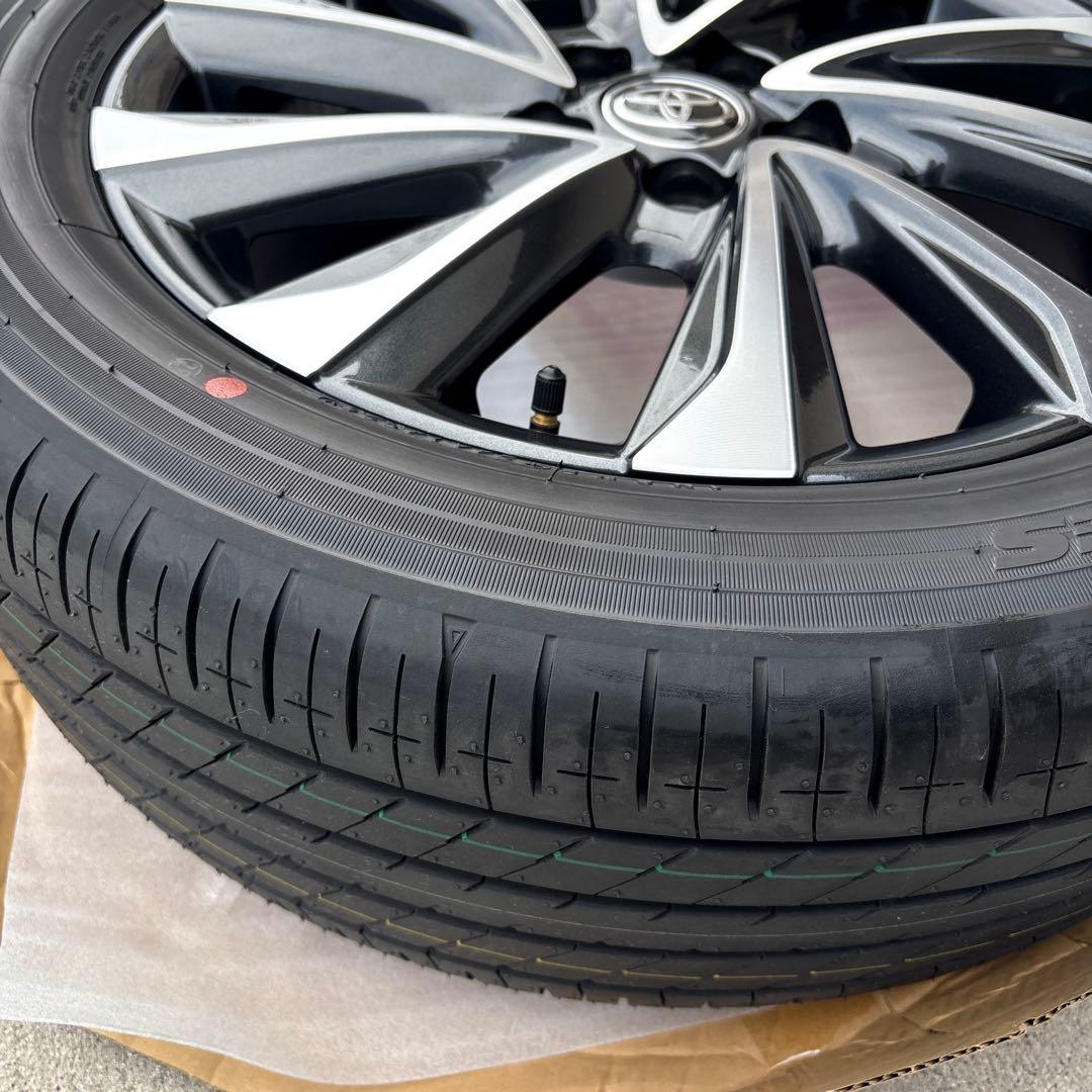 値下！［3/4本目］新車外しトヨタ新型ヴォクシーS-Zハイブリッドホイールタイヤ