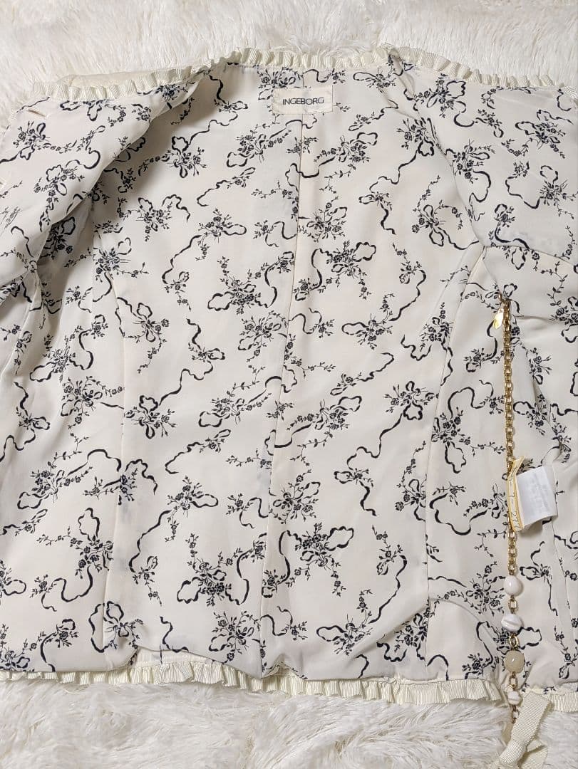 ★ピンクの猫★INGEBORG　インゲボルグ　キルティング　ジャケット