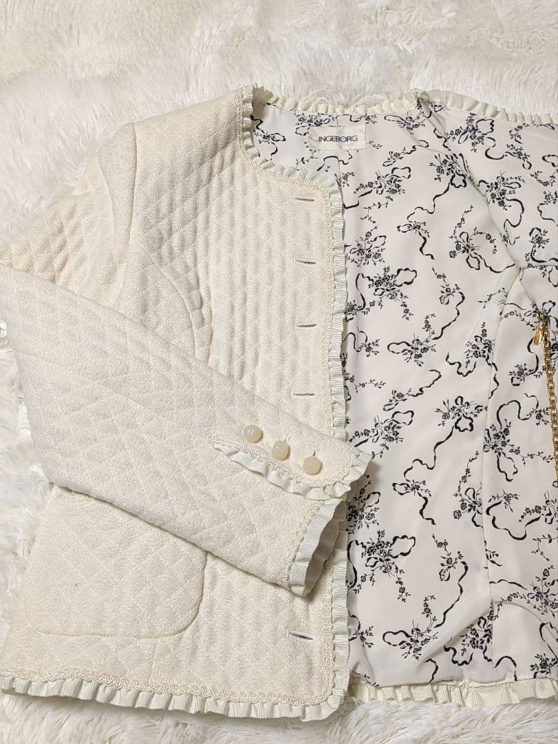 ★ピンクの猫★INGEBORG　インゲボルグ　キルティング　ジャケット