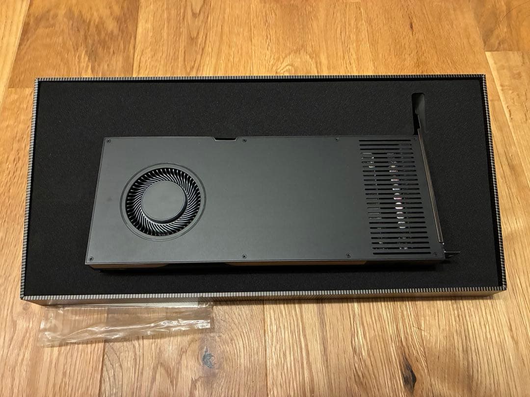 NVIDIA RTX A4000 グラフィックボード