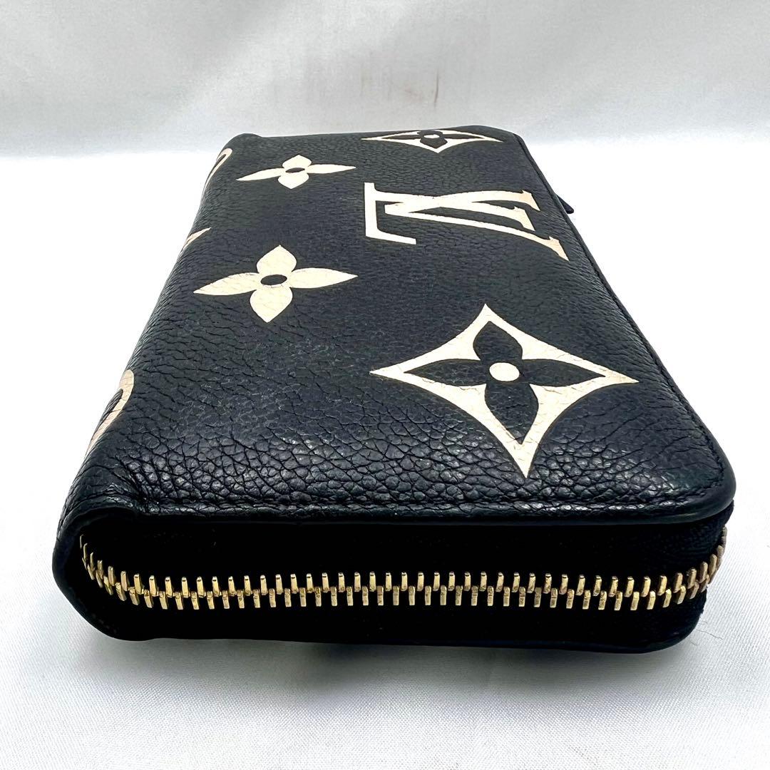 aya-s アンプラント バイカラー モノグラム ジッピーウォレット