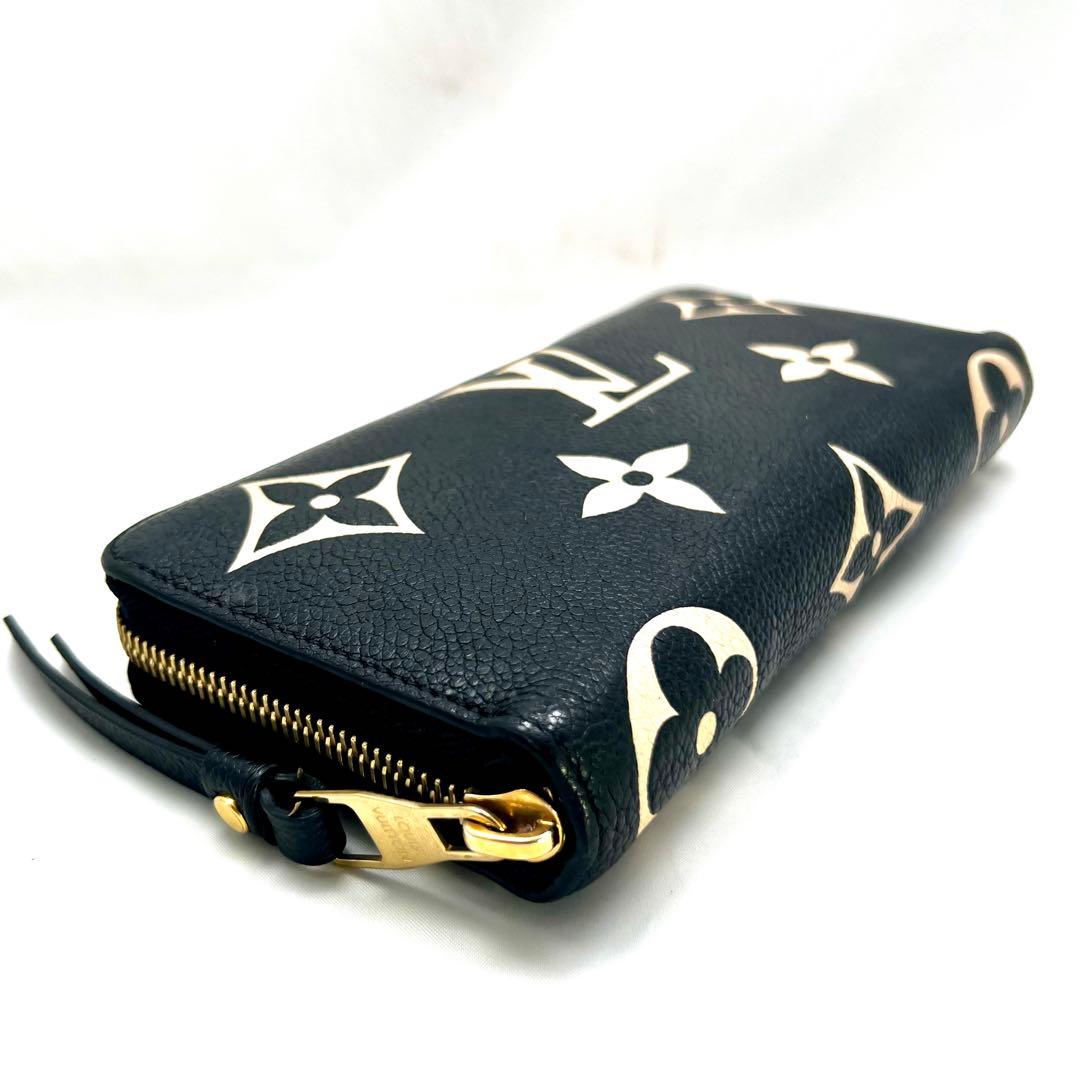 aya-s アンプラント バイカラー モノグラム ジッピーウォレット