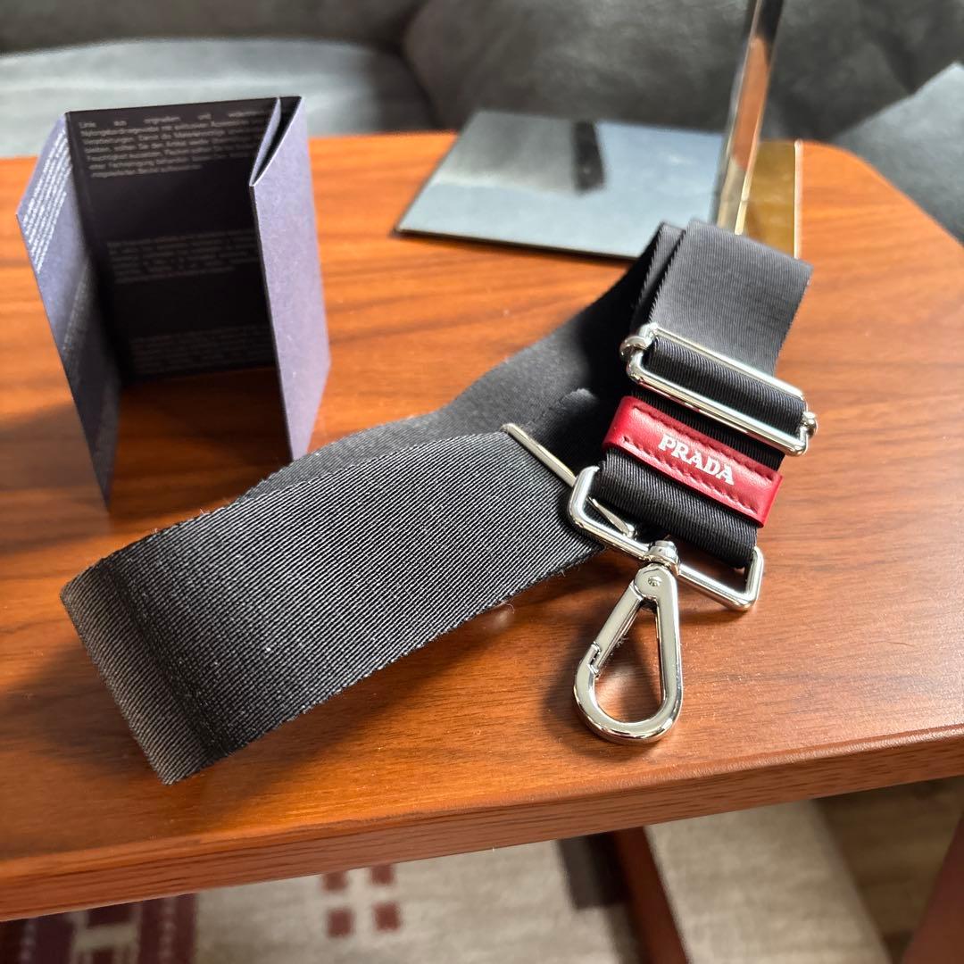 プラダ トートバッグ ベージュ