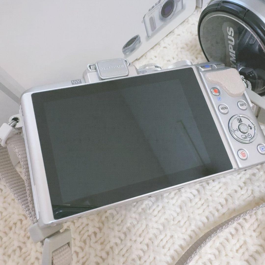 OLYMPUS PEN E−PL8 ダブルズームレンズキット