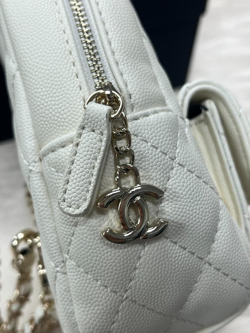 ★VIP限定 ノベルティホワイト キルティングバックパック付属品 箱 カード