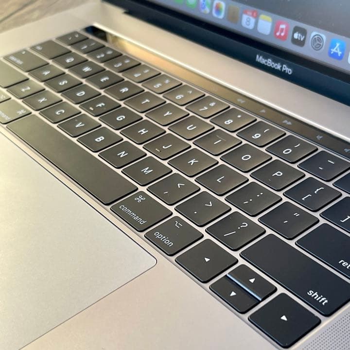 お得 MacBookPro 15” TouchBar & MacBook 12”