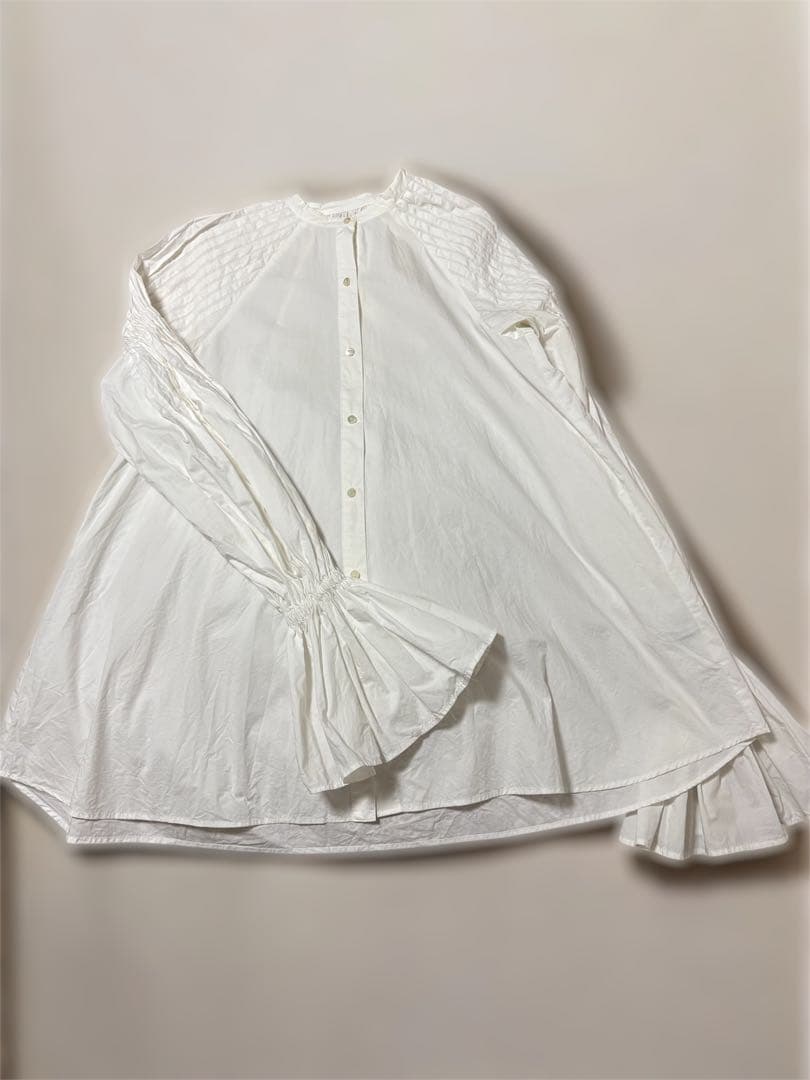 【ETRE TOKYO】 キャンディースリーブタックシャツ