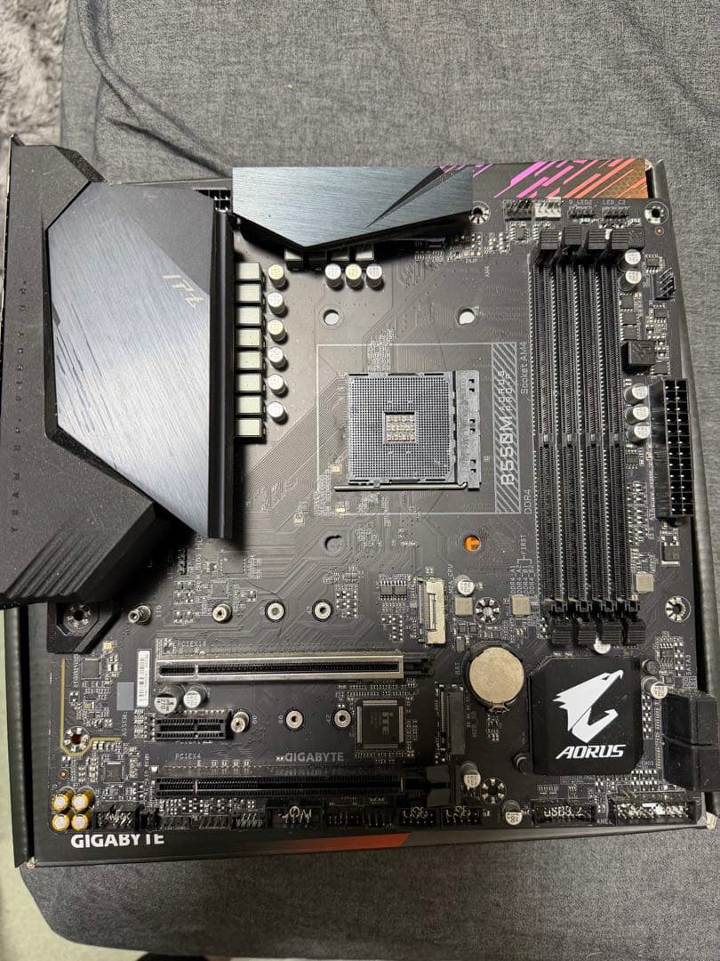 GIGABYTE B550M AORUS PRO-P マザーボード
