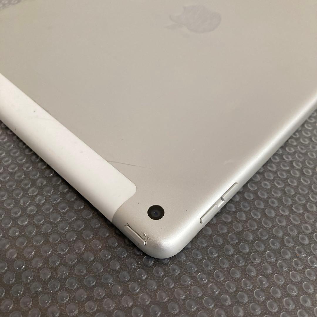 115【早い者勝ち】iPad7 第7世代 32GB SIMフリー☆