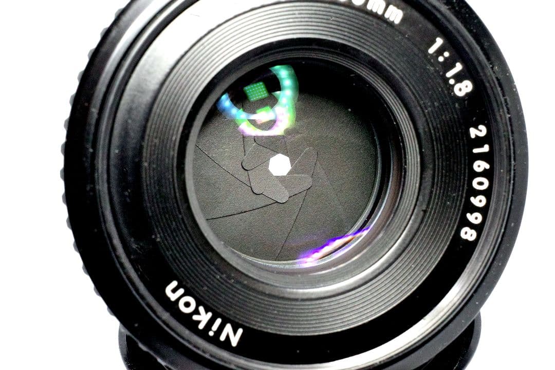 ニコン　Nikon FE + Ai-s Nikkor 50mm/F1.8