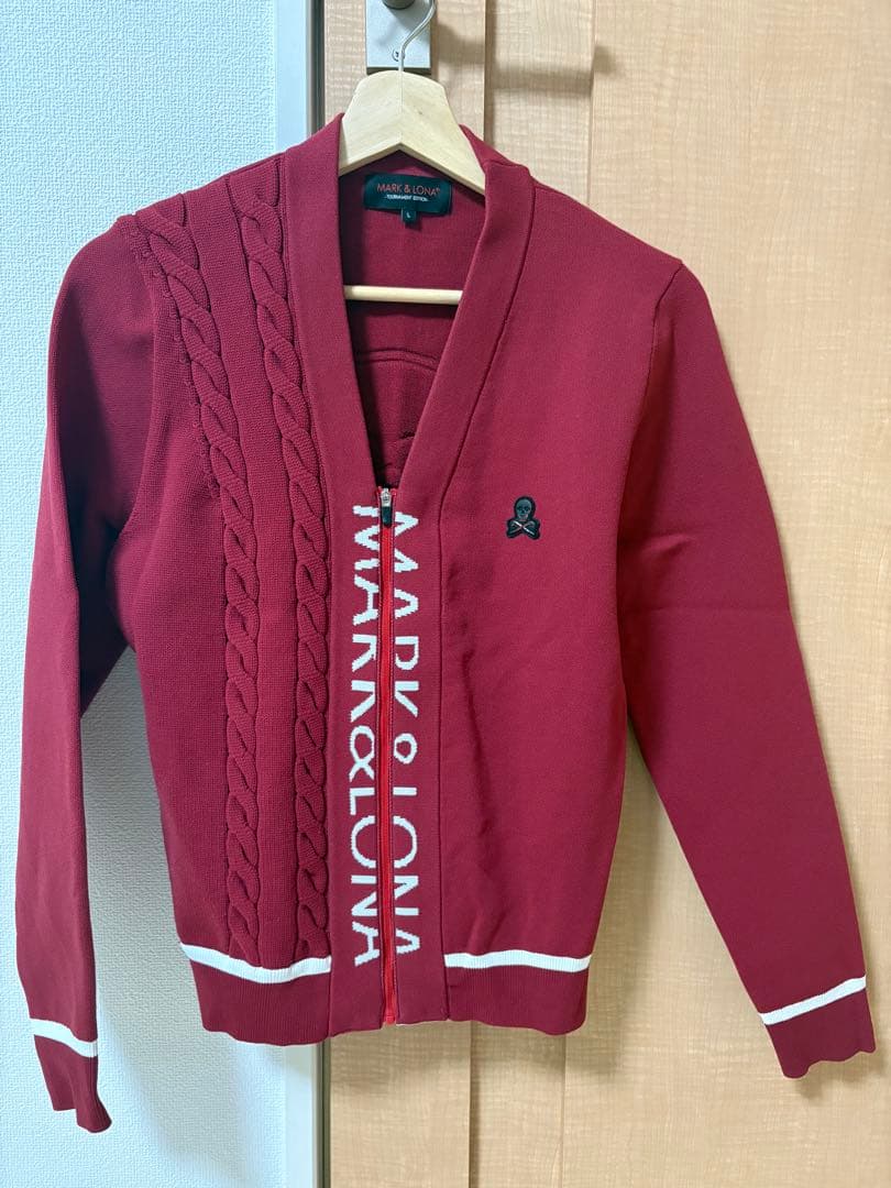 新品同様MARK&LONA ワインレッド カーディガン