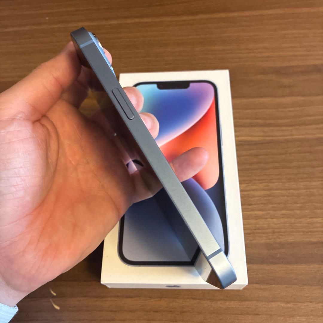 【付属品新品】Apple iPhone 14 128gb SIMフリー ブルー