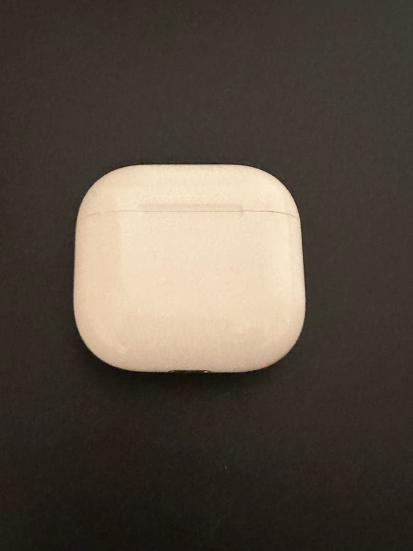 イヤホン AirPods 4