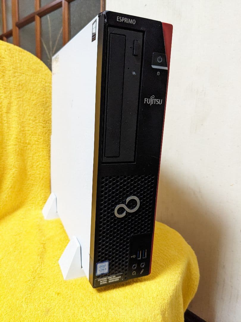 富士通.ESPRIMO.D587/SX.Windows10。