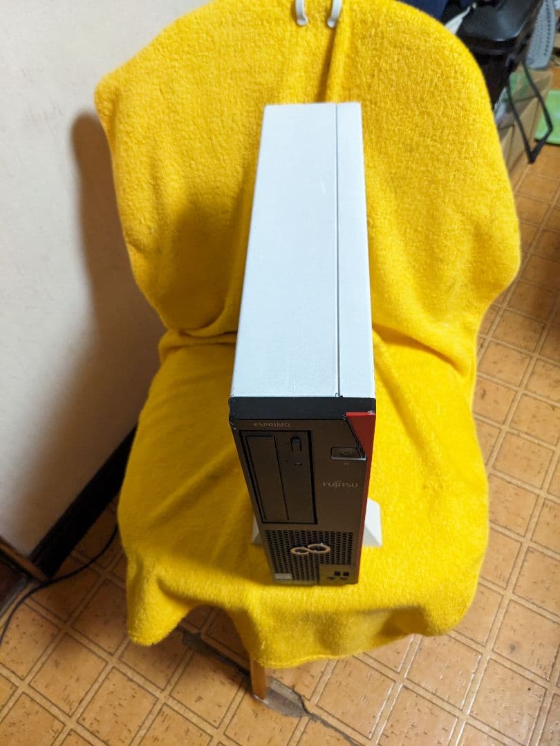 富士通.ESPRIMO.D587/SX.Windows10。