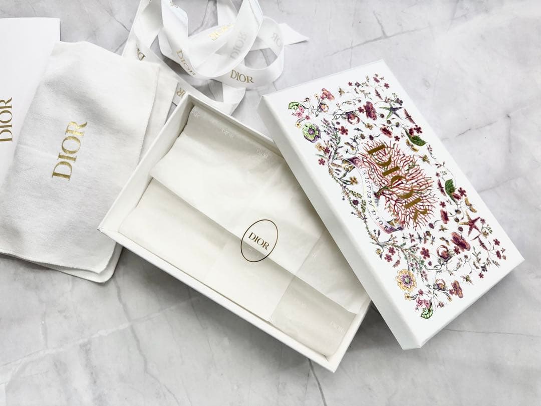 Lady Dior iPhone16Pro Max ケース カナージュラムスキン