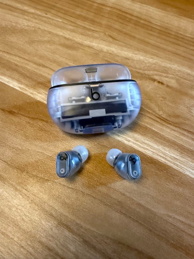 Beats ワイヤレスイヤホン クリア