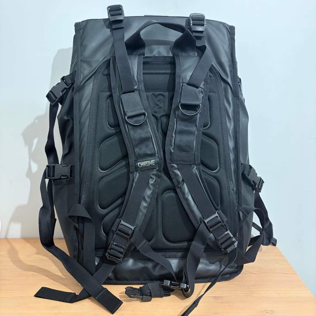 CHROME BARRAGE FREIGHT バックパック 34-38L 黒