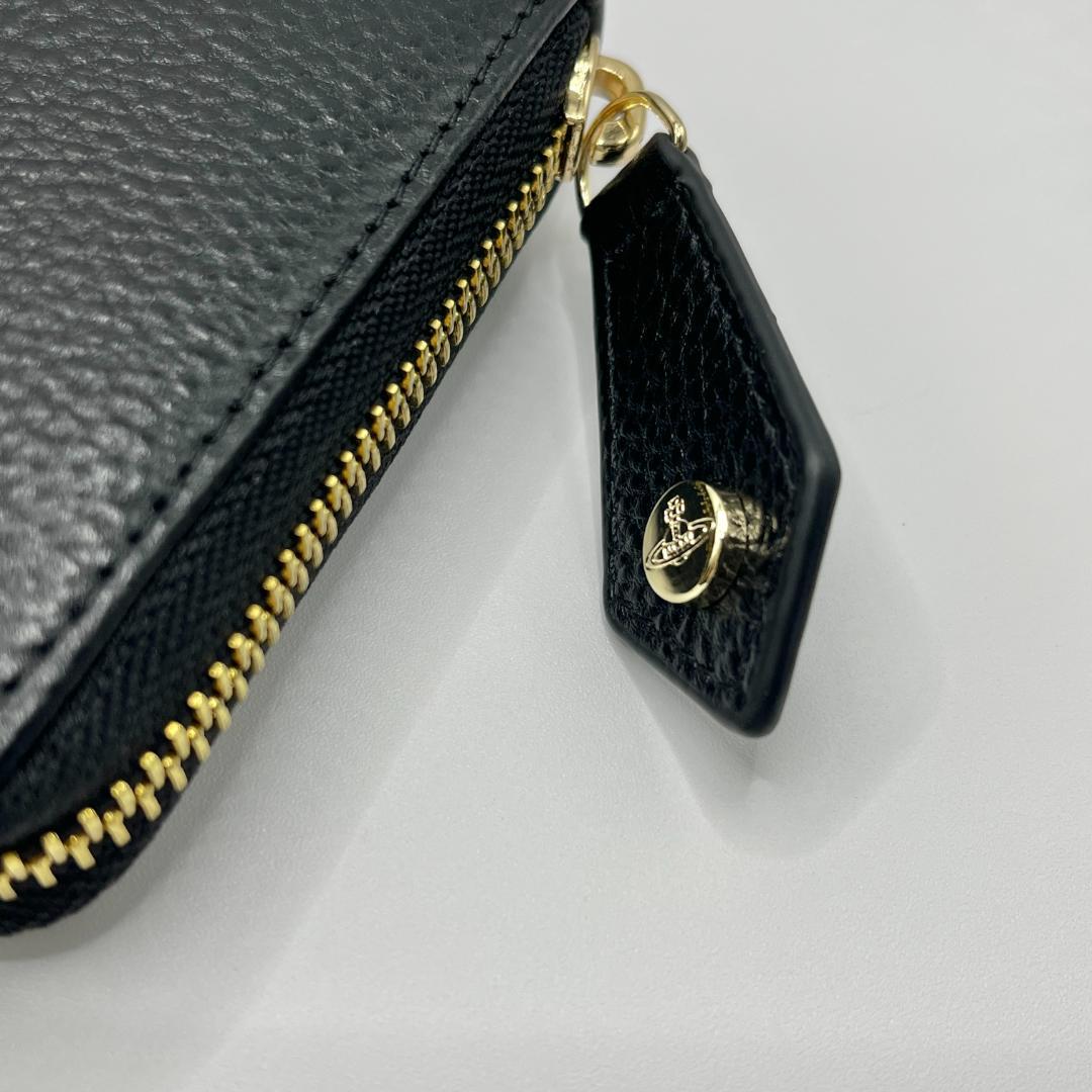 未使用 Vivienne Westwood 大特価 長財布 白黒 定番 人気