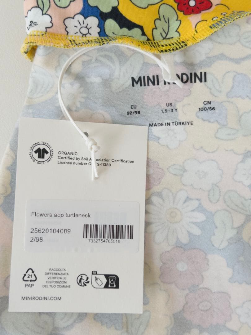 MINI RODINI 花柄タートルネック 92/98