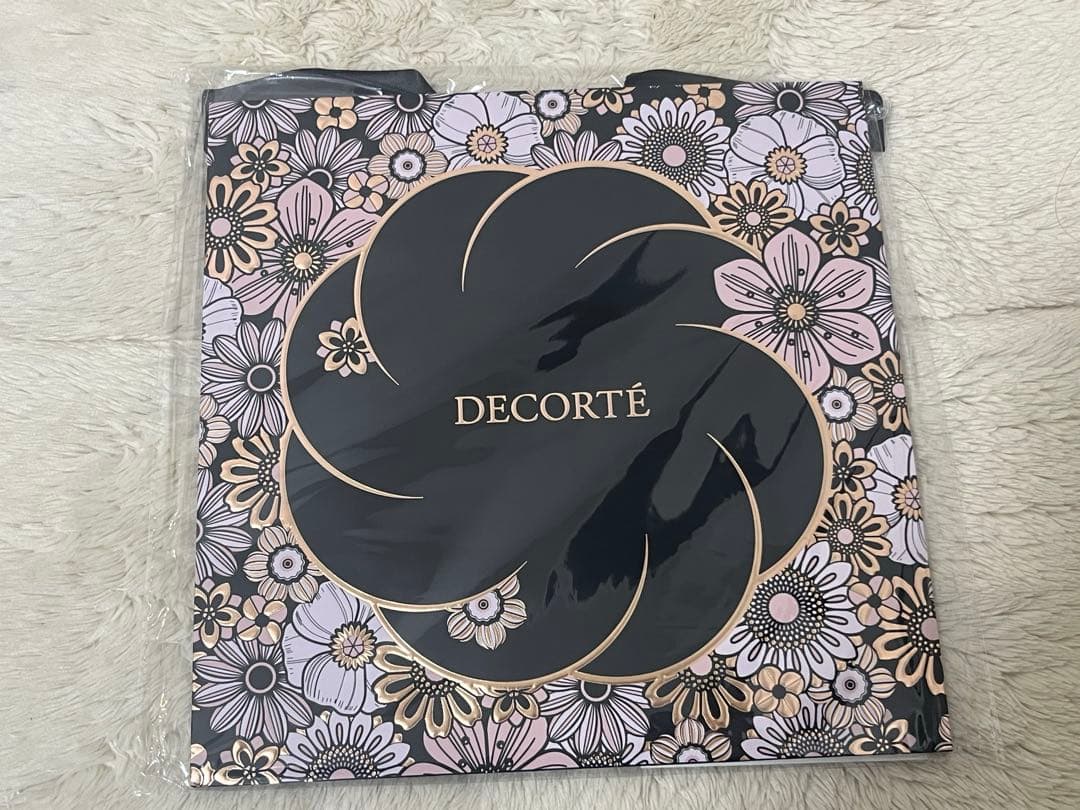 コスメデコルテ エターナル ブルーム コレクション クリスマスコフレ 2025