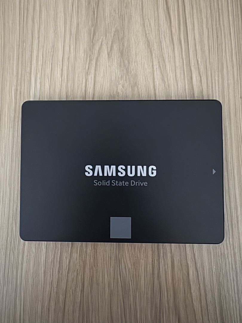 内蔵型SSD Samsung 860 EVO 1TB SATA SSD
