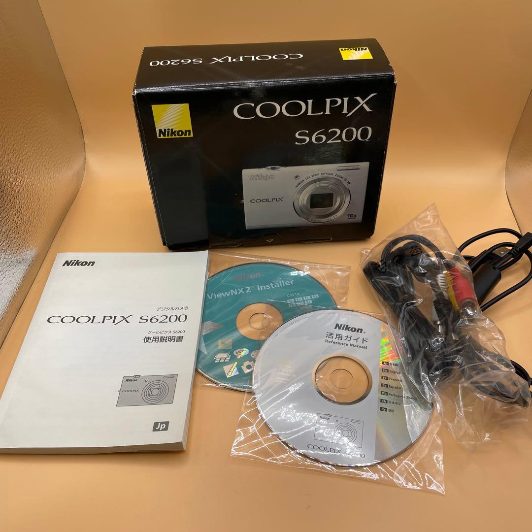 Nikon COOLPIX S6200 デジカメ B043