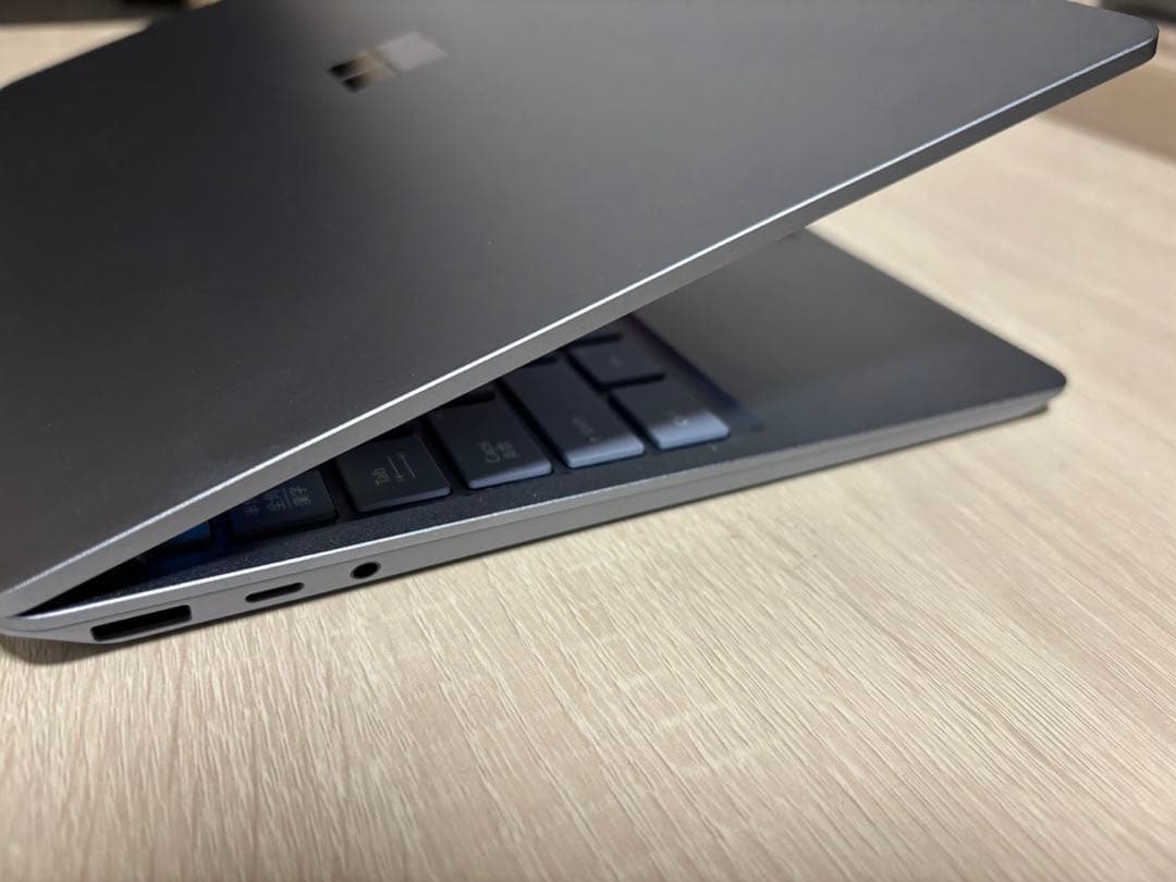 [超良品]Surface Laptop Go2 上位モデル8GB 256GB