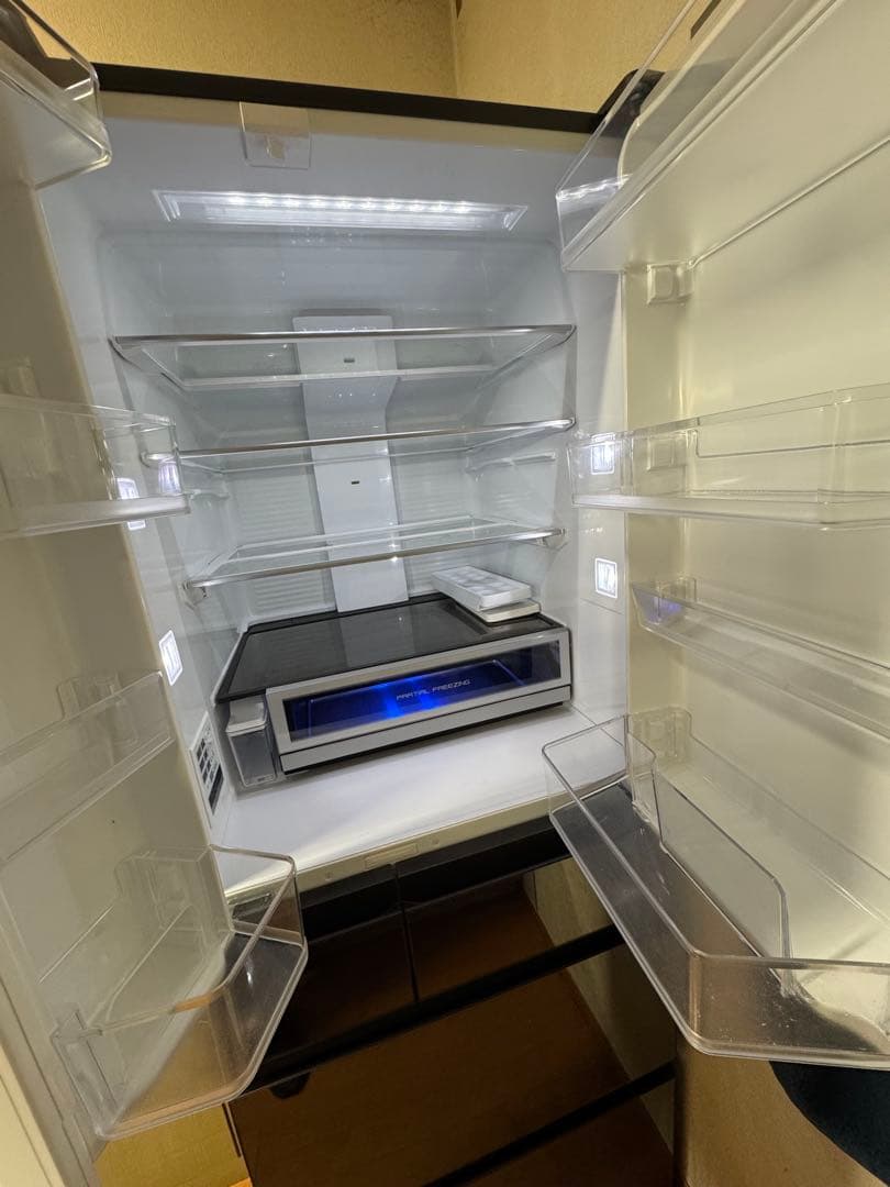 1月22日頃発送、パナソニック (NR-F608WPX) 22年 大型 冷蔵庫