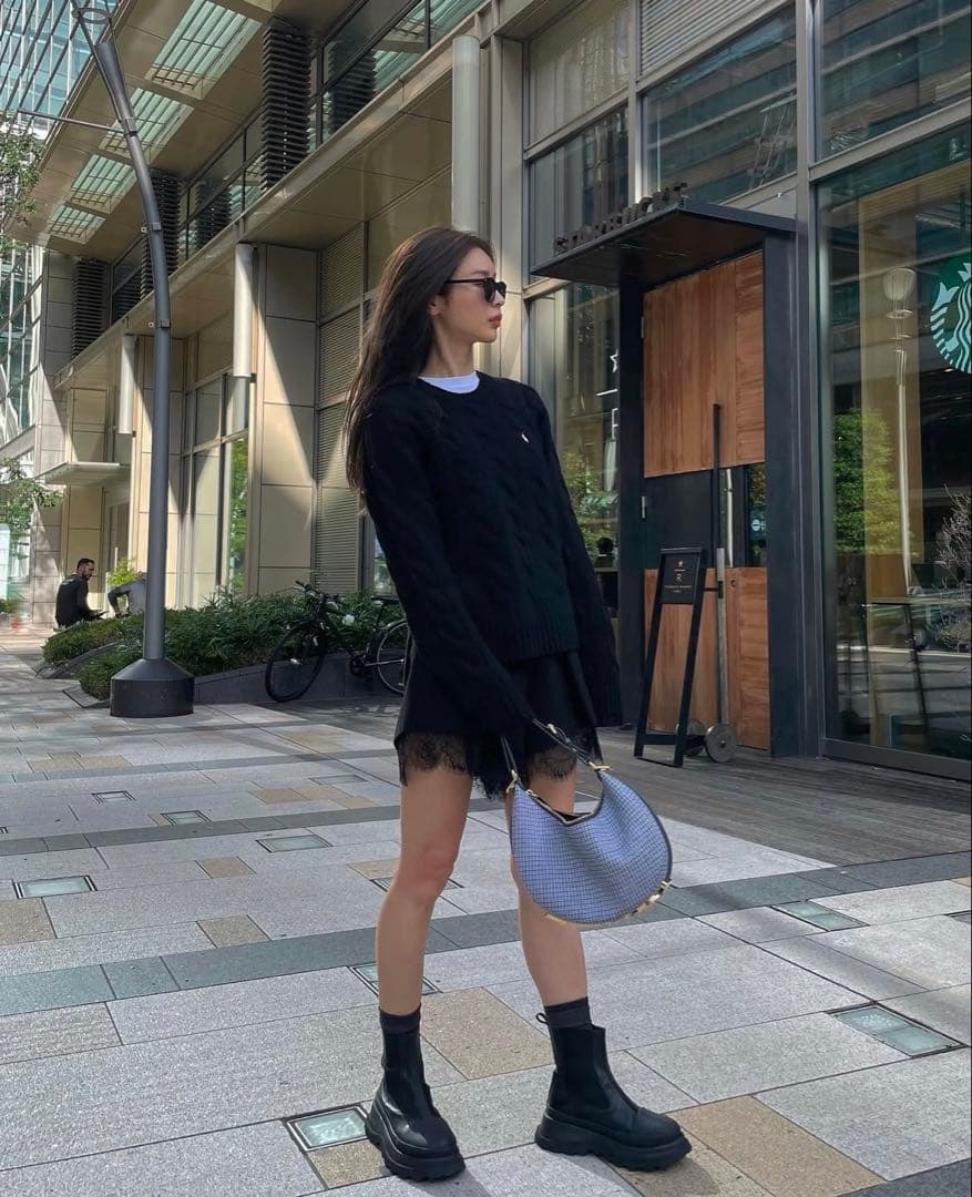 セルフポートレイト レース ハイウェストショートパンツ 加治ひとみさん着用