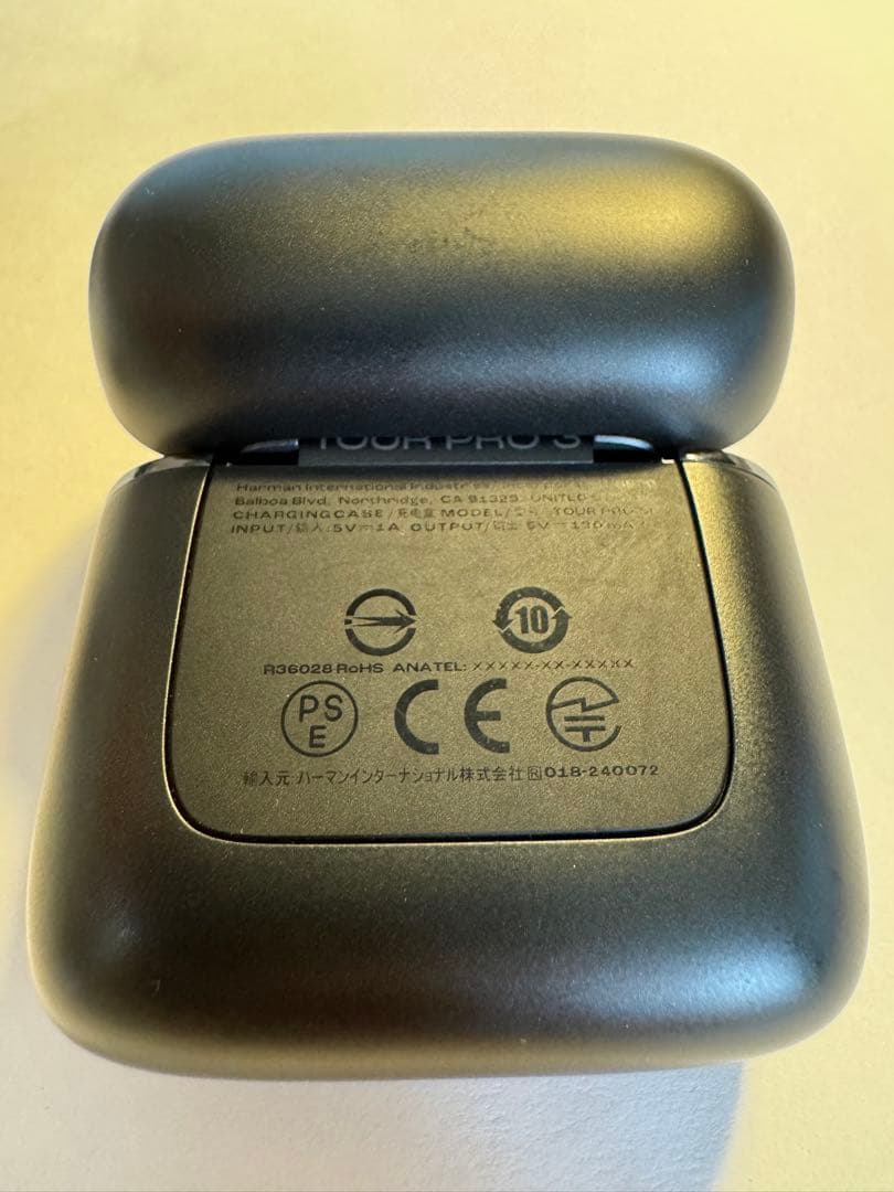 JBL TOUR PRO 3 ワイヤレスイヤホン　保証書付き