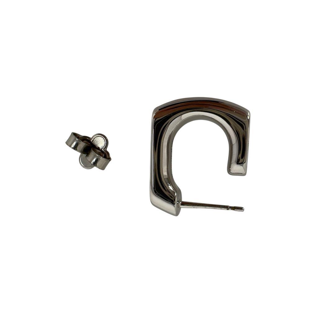 ranルイヴィトン M01777 モノグラム ピアス LE1294 片耳