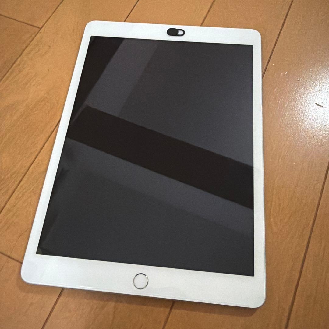 極美品 iPad第8世代 32GB セルラー SIMフリー バッテリー97%