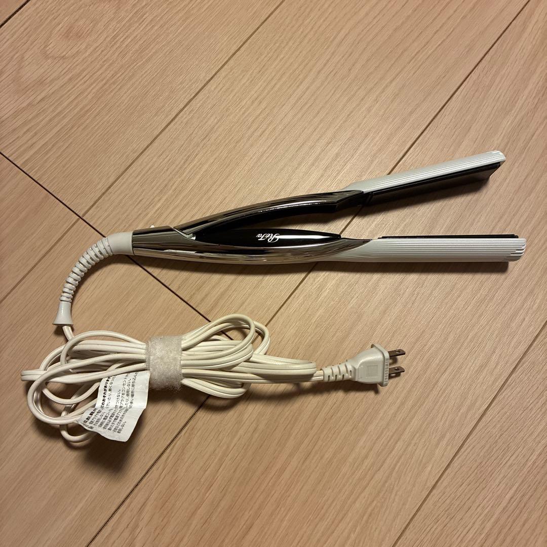 週末値下2023年製Refa リファビューテック ストレートアイロン