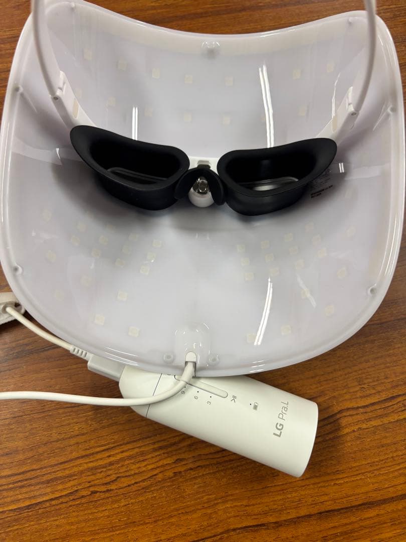 LGPra.L DermaLEDライトセラピーフェイスマスクスキンケア機【先着】