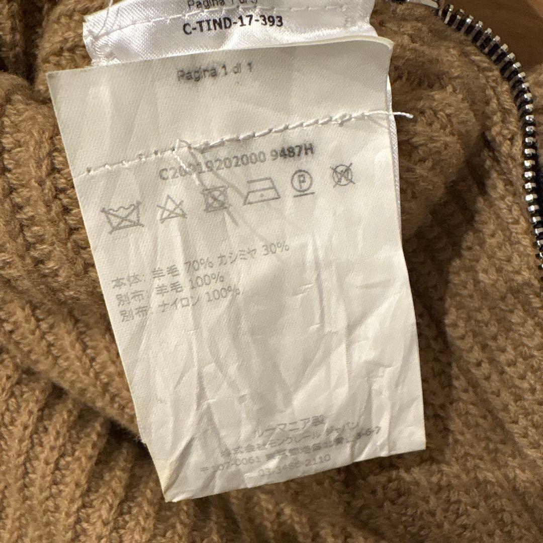 MONCLER ベージュ タートルネック ニット　メンズ