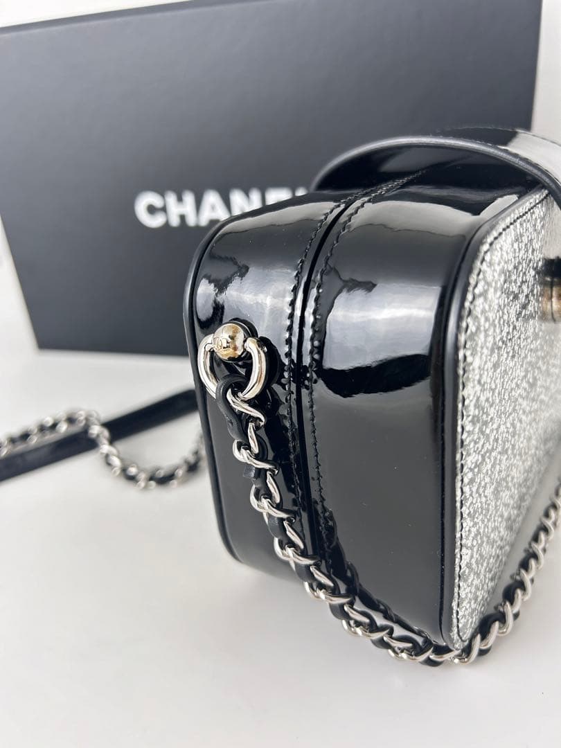 【ゆゆ】シャネル CHANEL 24番台 ショルダーバッグ
