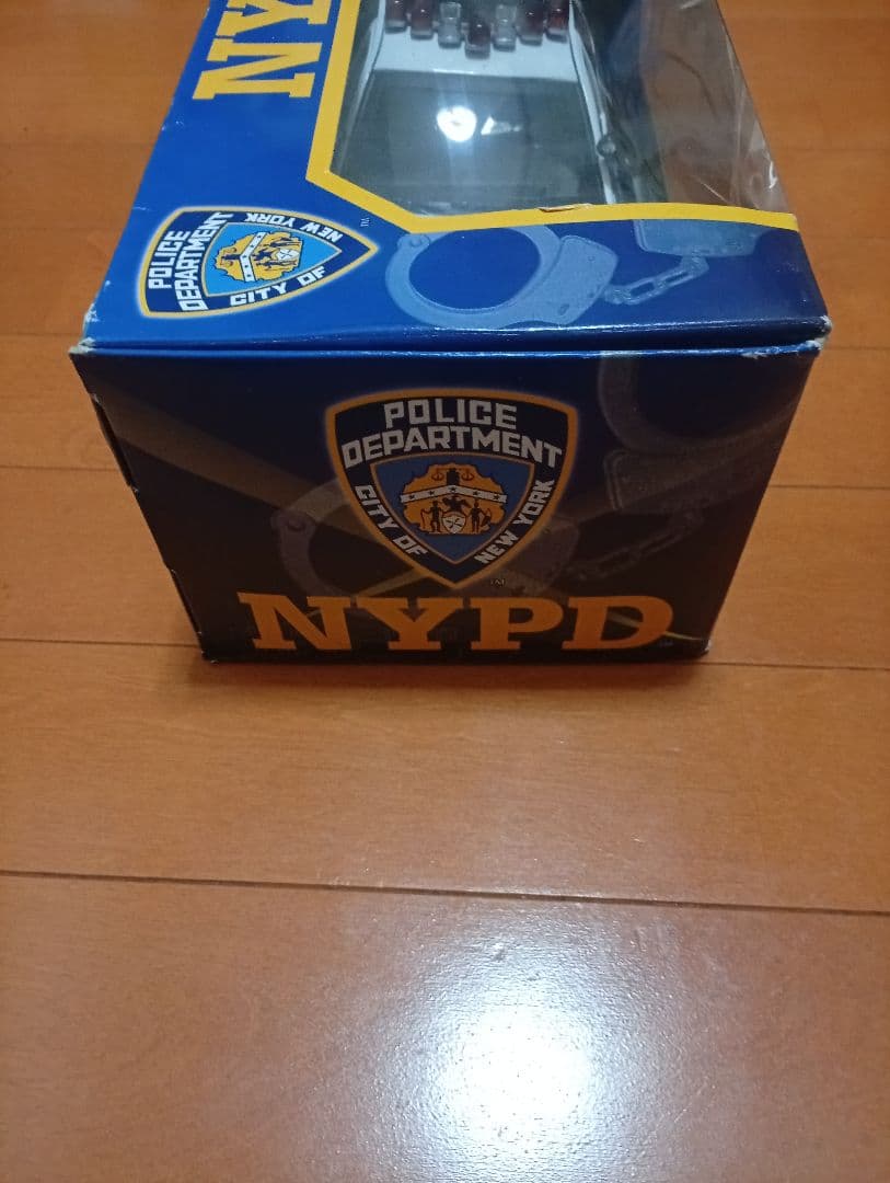 グッシー様　クラウンビクトリア　NYPD　ポリスカー　パトカー