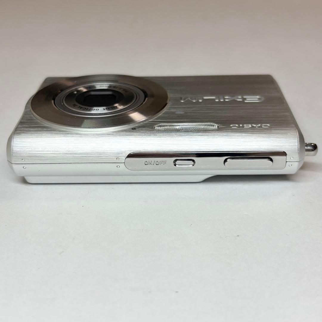 CASIO カシオ EXILIM EX-Z60 シルバー デジカメ ケース付き