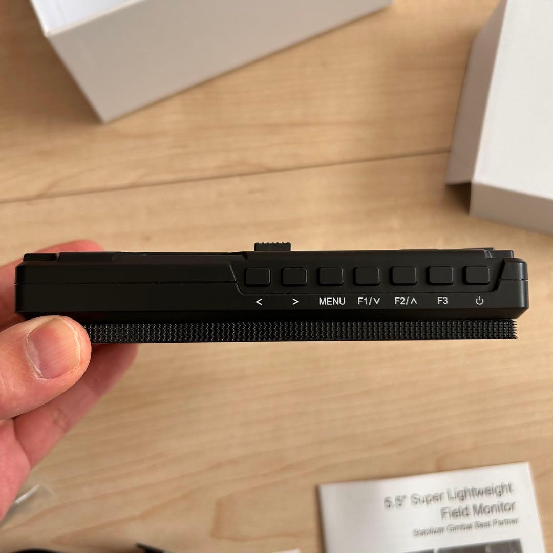 FEELWORLD FW568 5.5インチ フィールドモニター