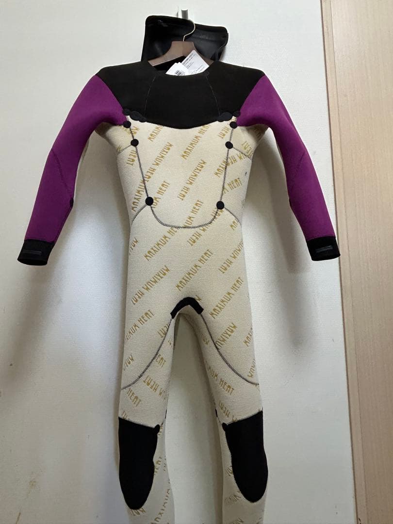 【新品未使用】Fellow セミドライスーツ MBサイズ