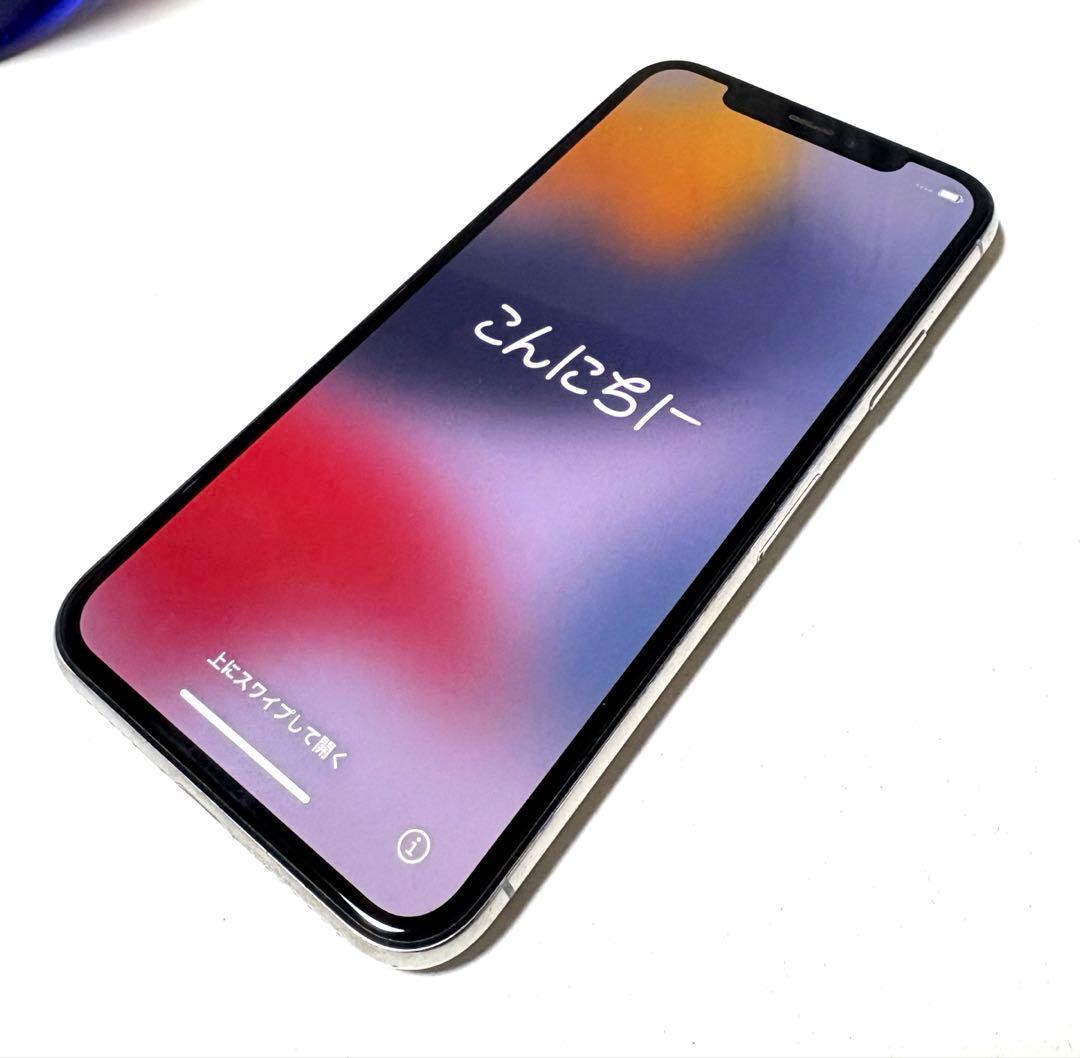 Apple iPhone X (10) ホワイト 本体　SIMロック解除済み