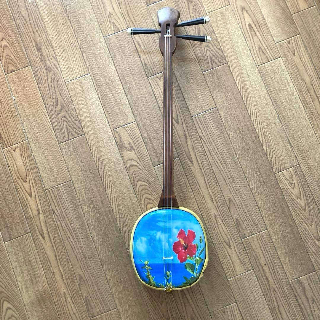 ハイビスカス三線