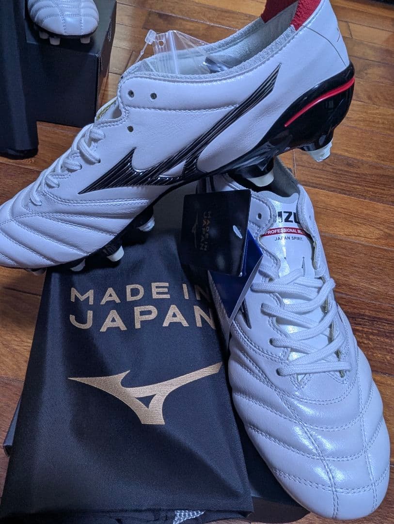 Mizuno モレリア IIIＳＧホワイト サッカーシューズ取り換え式