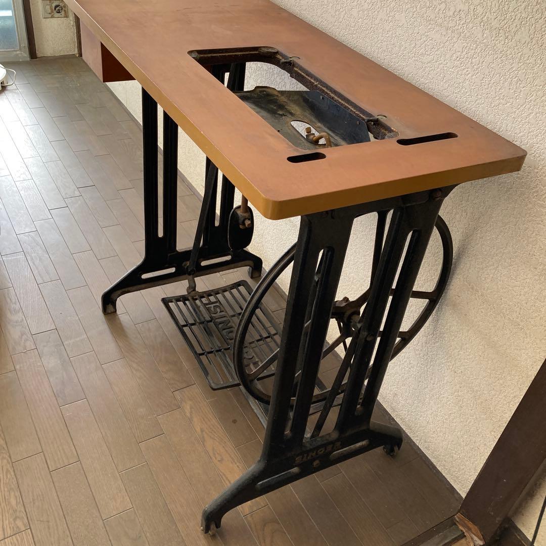 昭和レトロ　アンティーク SINGER社 足踏みタイプミシン木製テーブル