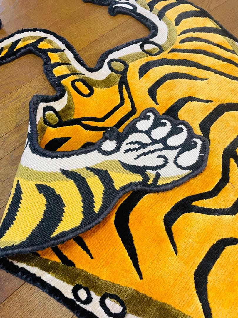 【SALE】高級シルク製 本革 チベタンタイガーラグ L146.5cm 希少