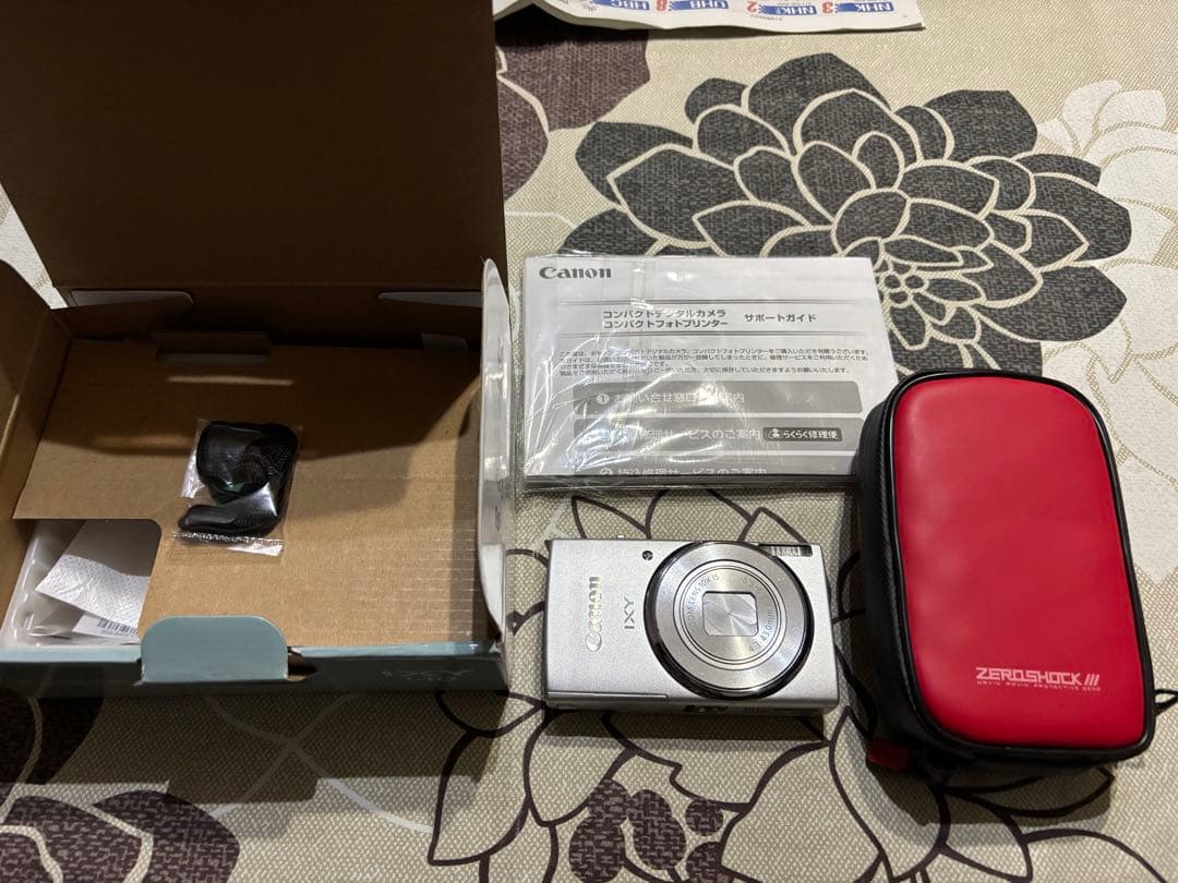 Canon IXY コンパクトデジタルカメラ